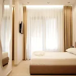 Avra Sarandë