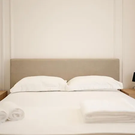 Avra Apartment *