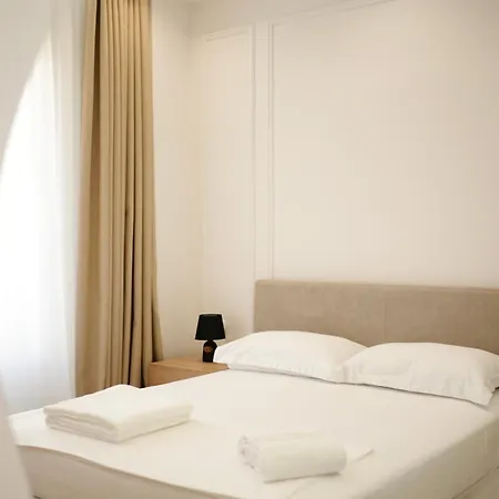 公寓 Avra Sarandë
