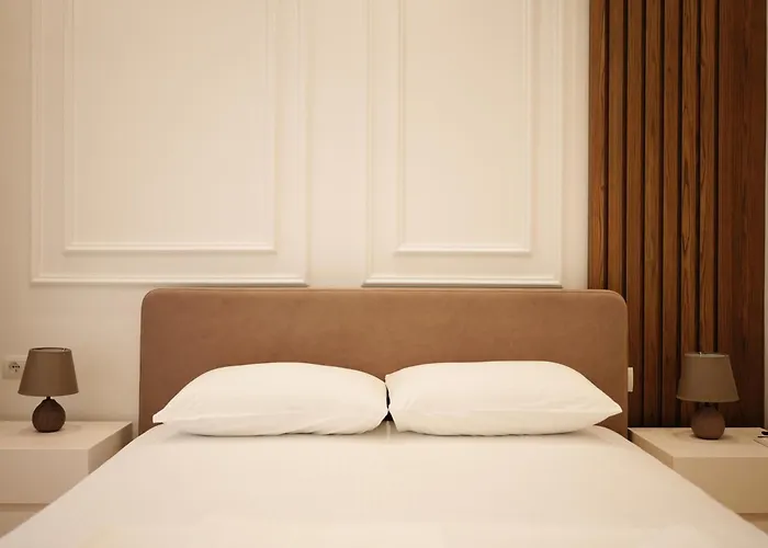 Avra Apartment *